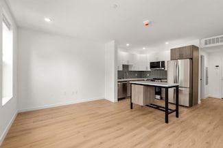 40 Centre St Unit 508, Brookline, MA 02446