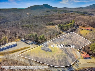 3017 Mountain Rd, Walnut Cove, NC 27052