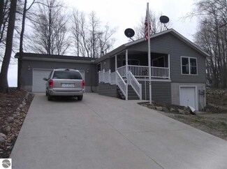3434 Mapleridge Rd, Lupton, MI 48635