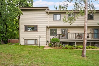 9704 Mill Creek Dr, Eden Prairie, MN 55347