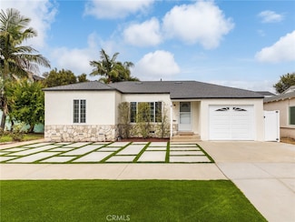 5451 W 117th St, Inglewood, CA 90304