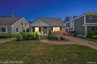 1948 Haynes St, Birmingham, MI 48009