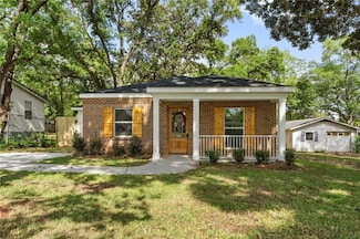 957 Pinemont Dr, Mobile, AL 36609
