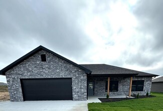 1420 Southwinds Dr, Fulton, MO 65251