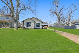 1105 N Rusk St, Wharton, TX 77488