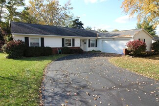 11827 Fairsprings Ct, Cincinnati, OH 45246