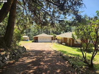 28213 Hunter Creek Heights, Gold Beach, OR 97444