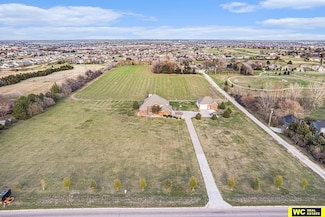 6445 N 168th St, Omaha, NE 68116