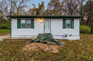 1312 N 52nd Ct, Kansas City, KS 66102
