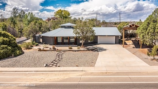 5705 N Foothills Dr, Farmington, NM 87402