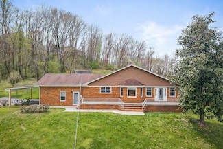 817 Peach Dr, Livingston, TN 38570