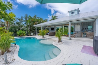 14390 Tamarac Dr, Bokeelia, FL 33922