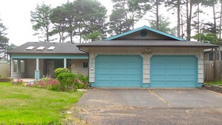 8740 SW Abalone St, South Beach, OR 97366