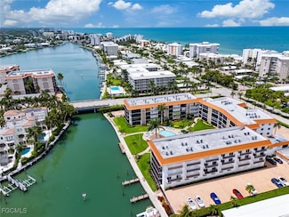 2900 Gulf Shore Blvd N Unit 111, Naples, FL 34103