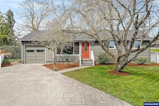 1051 Shamrock Dr SE, Salem, OR 97302