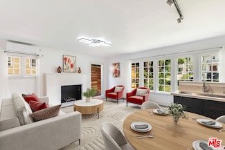 453 S Wilton Place, Los Angeles, CA 90020