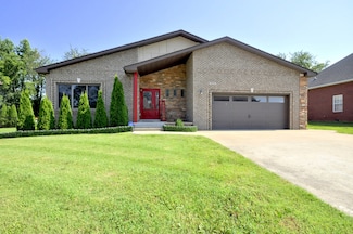3173 Porter Hills Dr, Clarksville, TN 37043