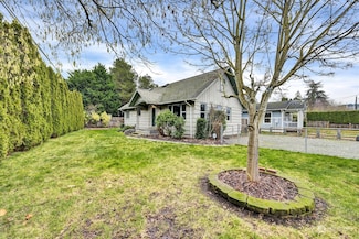 1706 E Pioneer, Puyallup, WA 98372