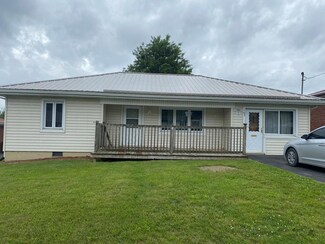 163 Riner Ave, Oak Hill, WV 25901