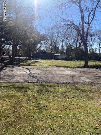 000 S Henry St, Abbeville, LA 70510
