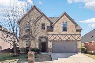 8700 Running River Ln, Fort Worth, TX 76131