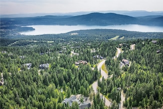 201 Woodlandstar Cir, Whitefish, MT 59937