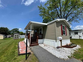 22 Michael St, Lebanon, NH 03766