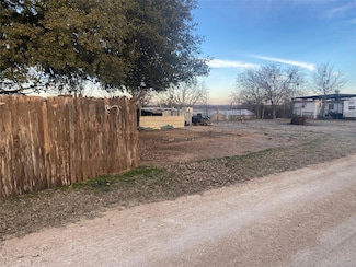 134 Pine St, Dublin, TX 76446