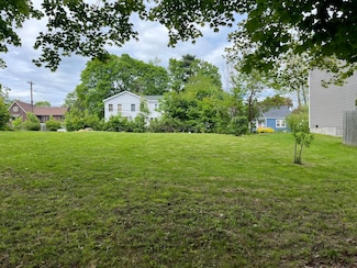 133 Falmouth St, Westbrook, ME 04092