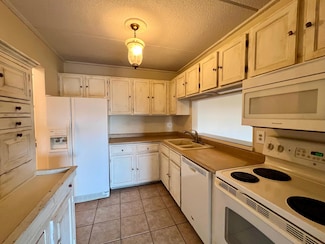 10501 Cedar Lake Rd Unit 512, Hopkins, MN 55305