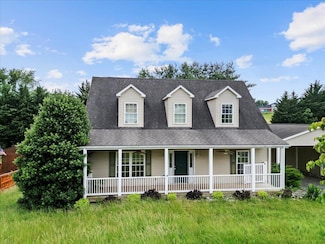 1128 Camper St, Pulaski, VA 24301