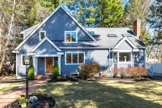 10 Marigold Ave, Wellesley, MA 02482