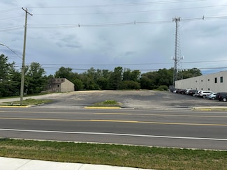 499 E 8th St, Holland, MI 49423