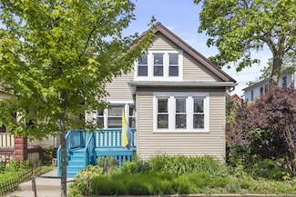 3715 N 2nd St, Milwaukee, WI 53212