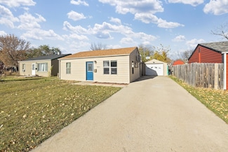 108 E St Anne St, Rapid City, SD 57701