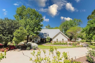 24050 Red Azalea Ln (With 2 Lots), Lindale, TX 75771