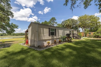 9088 SE 183rd Ave, Ocklawaha, FL 32179