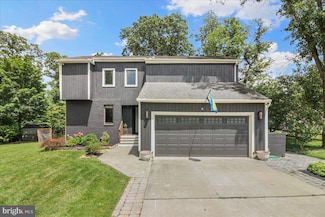 9 Golf View Dr, Voorhees, NJ 08043