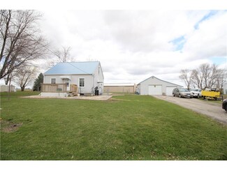 422 South St, Martelle, IA 52305