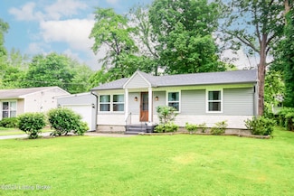 5005 Red Oak Ln, Louisville, KY 40218