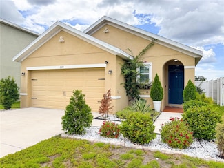 11124 Leland Groves Dr, Riverview, FL 33579