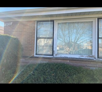 8450 Drake Ave, Skokie, IL 60076
