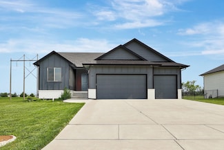 7104 E Pheasant Ridge Cir, Wichita, KS 67226