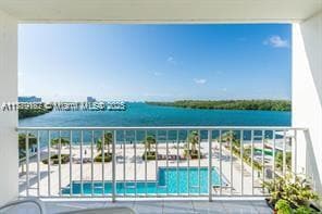 300 Bayview Dr Unit 508, Sunny Isles Beach, FL 33160