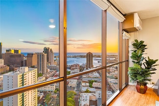 60 N Beretania St Unit 3308, Honolulu, HI 96817