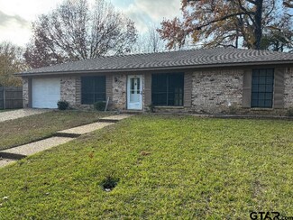 1209 Pinkerton Dr, Tyler, TX 75701
