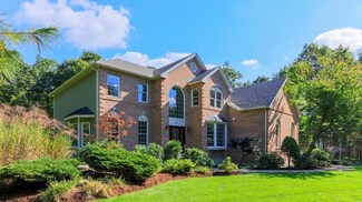 200 Duck Pond Dr, Groton, MA 01450