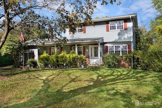 23 Sabrina Dr, Ewing, NJ 08628