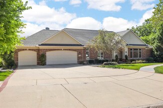 2700 Old Orchard Ct NE, Cedar Rapids, IA 52402