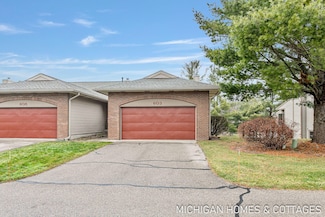 603 Crestview St, Holland, MI 49423